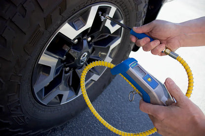 LockNFlate PRO L309 Digital Tyre Inflator Gauge with Dual Head Air Chuck demonstration image 