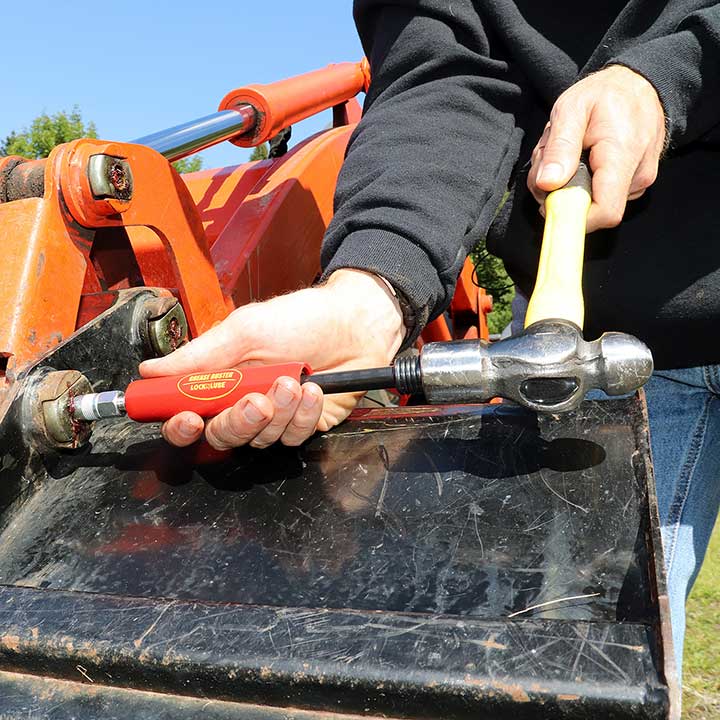 LockNLube®  New Zealand Grease Buster in working image